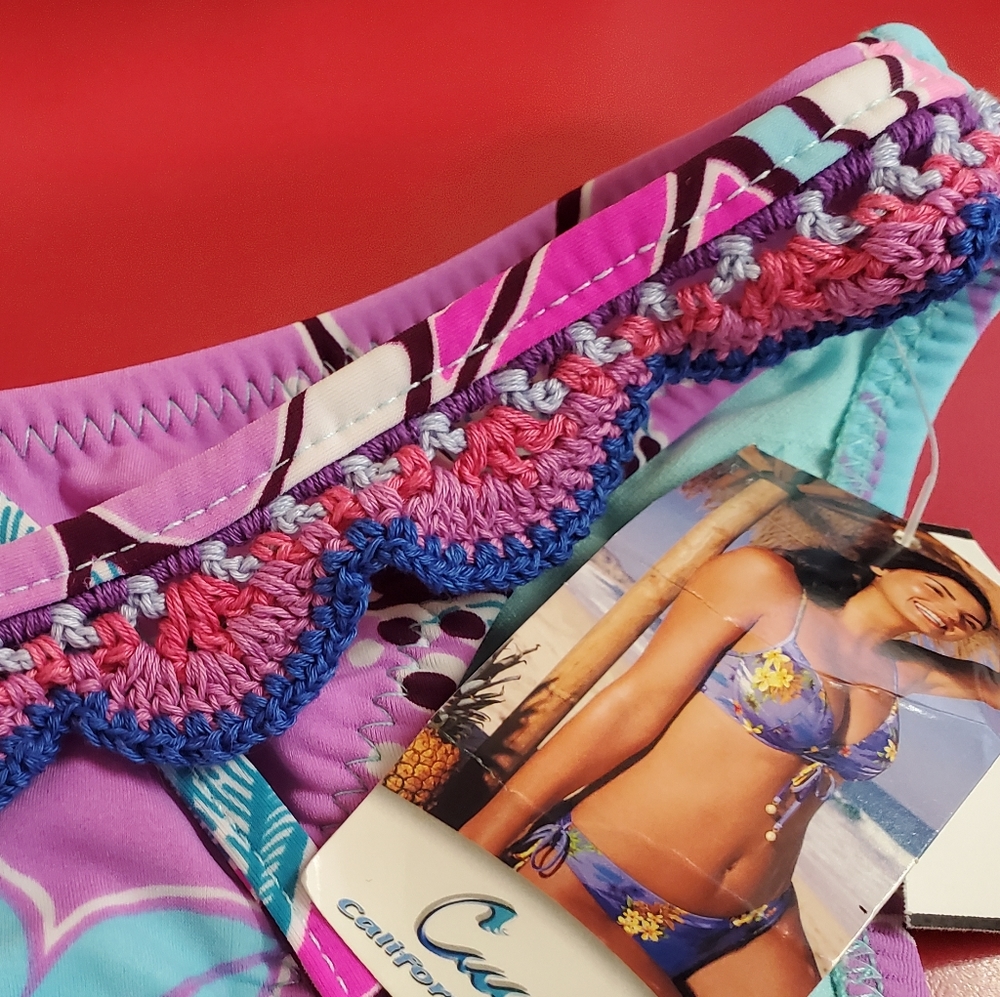 NWT CALIFORNIA WAVES Hawaiian Floral Crochet Tie Bikini Bottom - Small - Picture 3 of 7